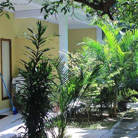 Three V Homestay Kuta  외부 사진