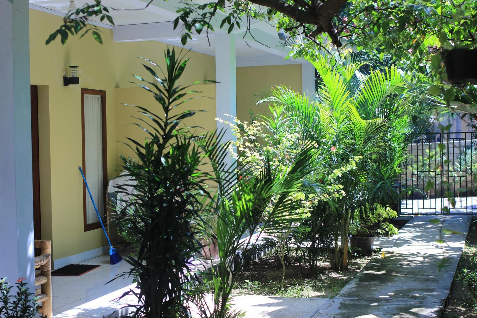 Three V Homestay Kuta  외부 사진
