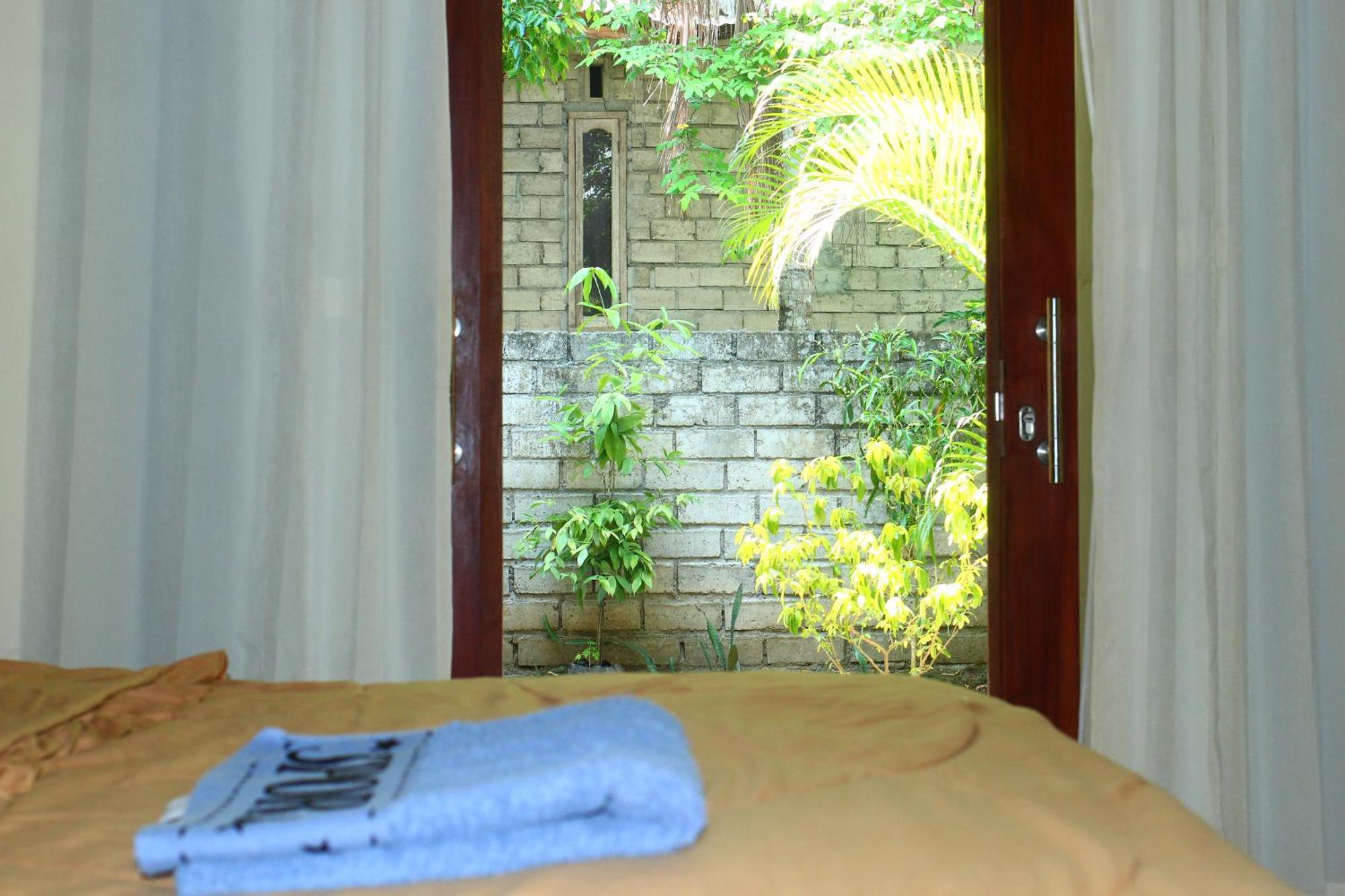 Three V Homestay Kuta  외부 사진