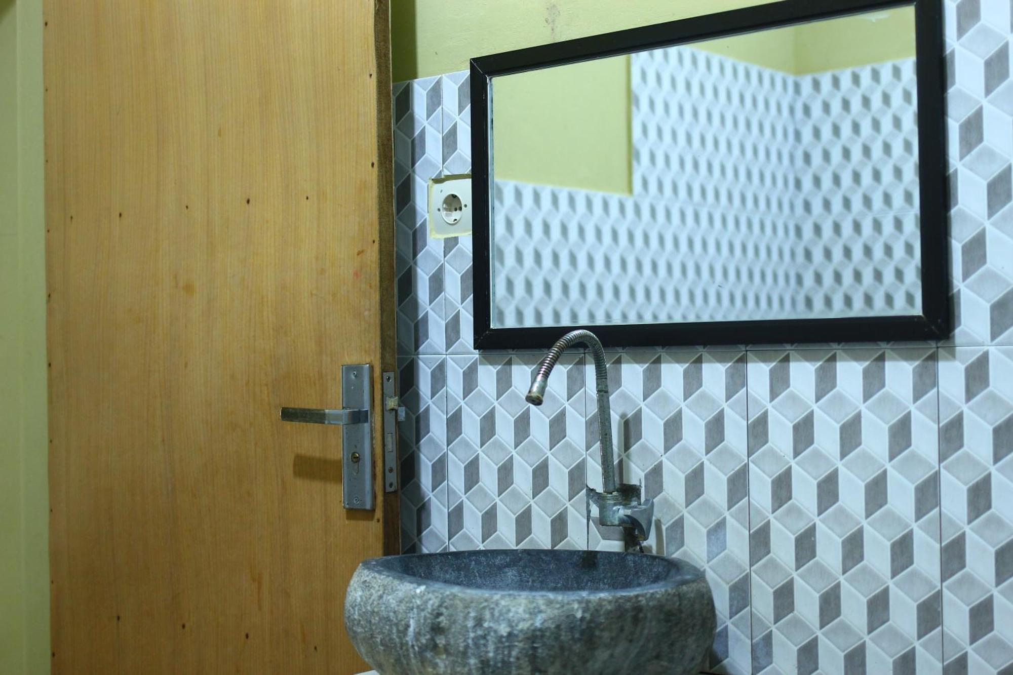 Three V Homestay Kuta  외부 사진
