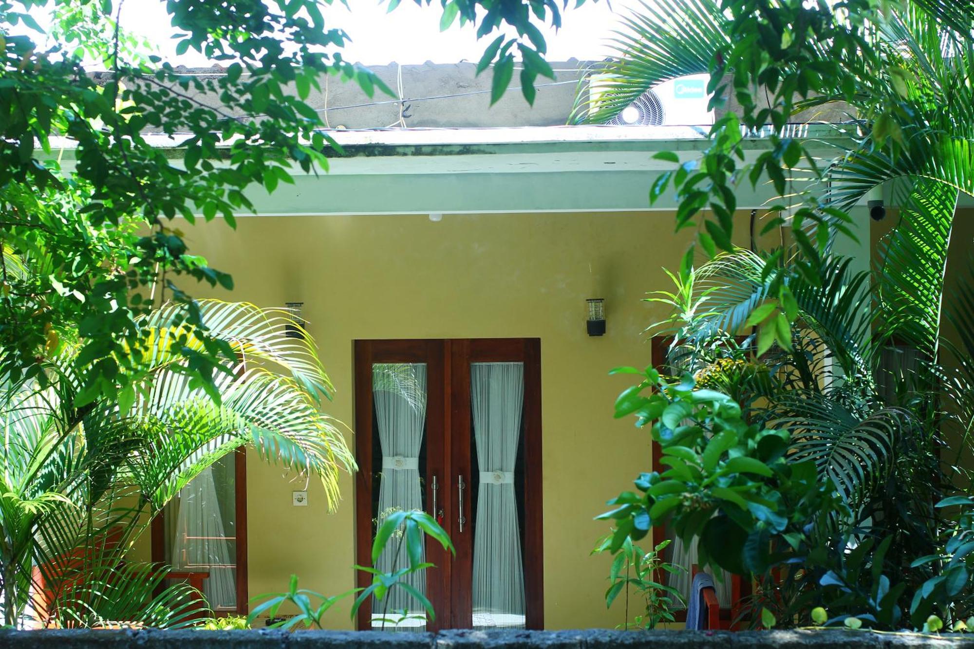 Three V Homestay Kuta  외부 사진