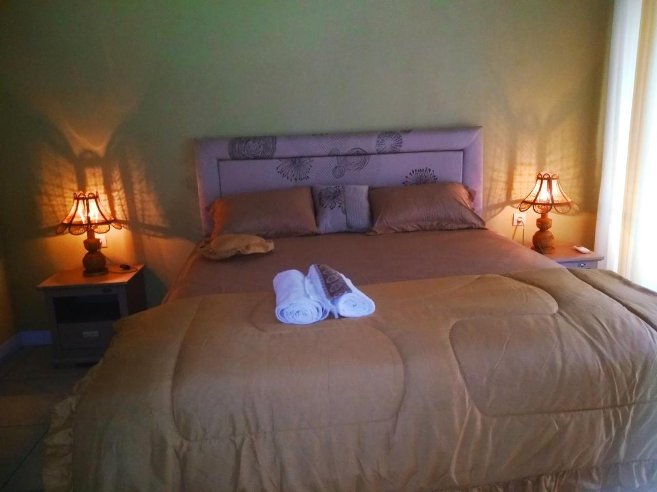 Three V Homestay Kuta  외부 사진